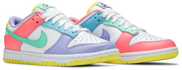 WMNS Dunks Low