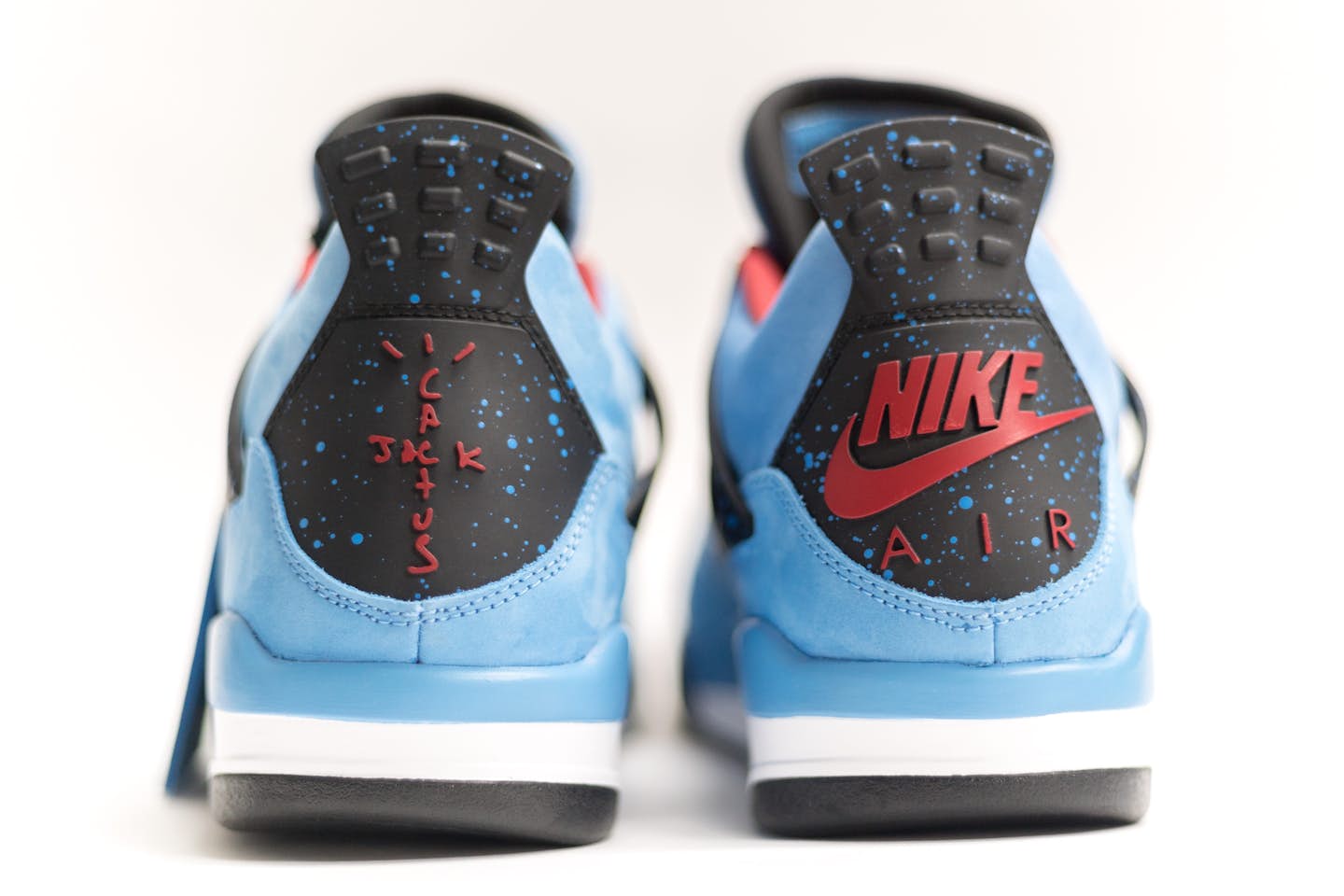 Air Jordan 4